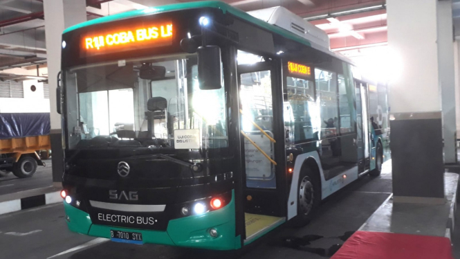 Penampakan Bus Listrik Kalista di Surabaya