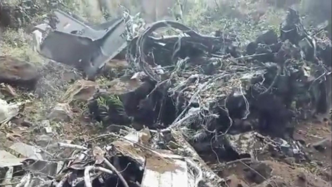 Puing-puing pesawat TNI AU yang jatuh di Pasuruan