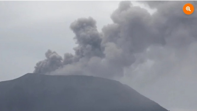 Gunung Marapi erupsi Sabtu pagi