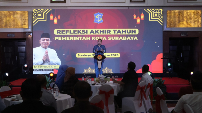 Harapan Wali Kota Surabaya di Shio Naga Kayu 2024