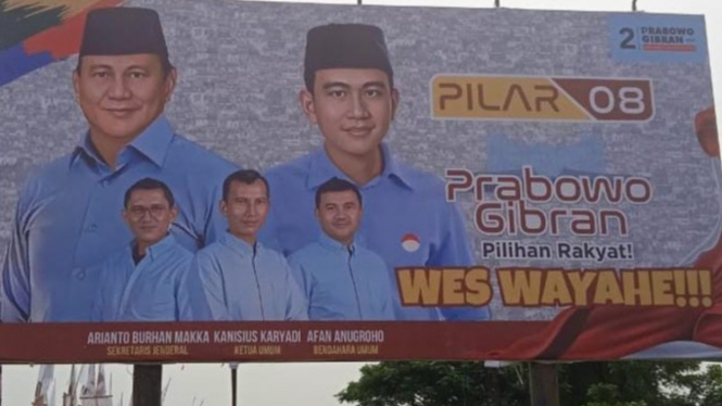 Billboard APK Prabowo-Gibran Jatim