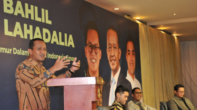 Menteri Investasi Bahlil Lahadalia di Surabaya.