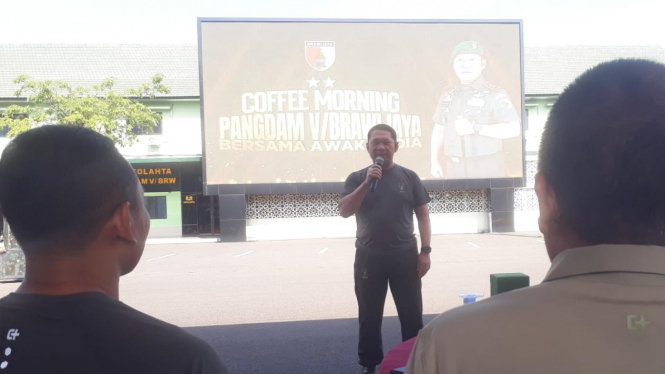 Pangdam V Brawijaya saat memberikan sambutan di acara Coffee Morning.