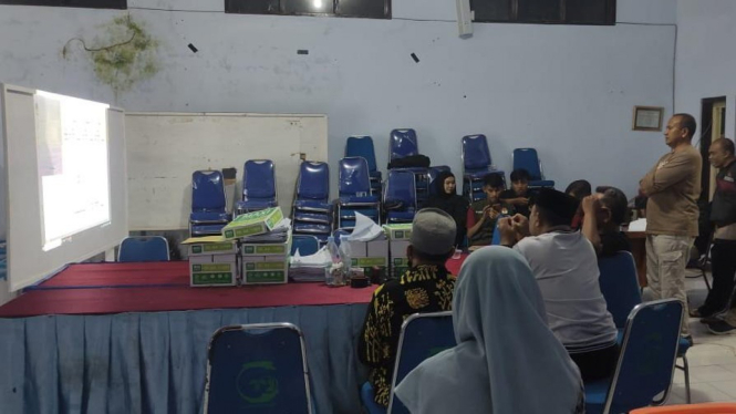 Suasana Rapat Pleno Rekapitulasi Tingkat Kecamatan di Lumajang