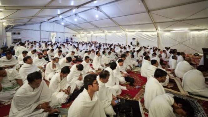 Jemaah Haji Indonesia menjelang wukuf