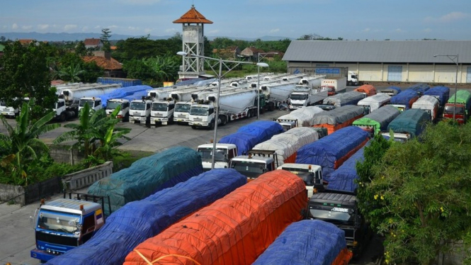 Ilustrasi angkutan barang