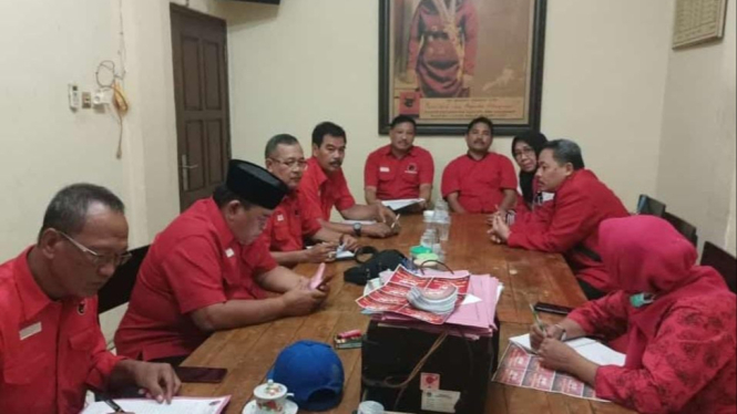 Rapat internal DPC PDIP Gresik untuk calon Bupati di Pilkada 2024