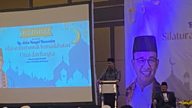 Anies sapa relawannya di Surabaya