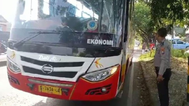 Bus Dali Mas jurusan Bojonegoro - Surabaya