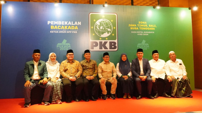 Mas Dhito dan Mbak Dewi silaturrahim dengan Ketum PKB Cak Imin.