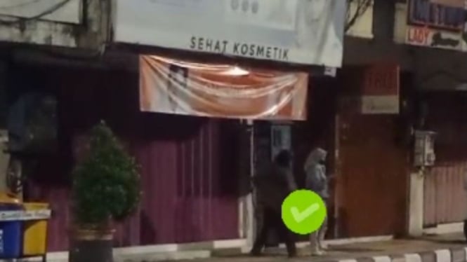 Tampakan layar video ODGJ lecehkan karyawati di Mojokerto.