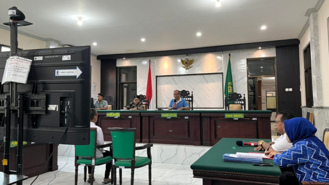 Remaja asal Jombang berinisial KA menjalani sidang vonis di Pengadilan Negeri Mojokerto