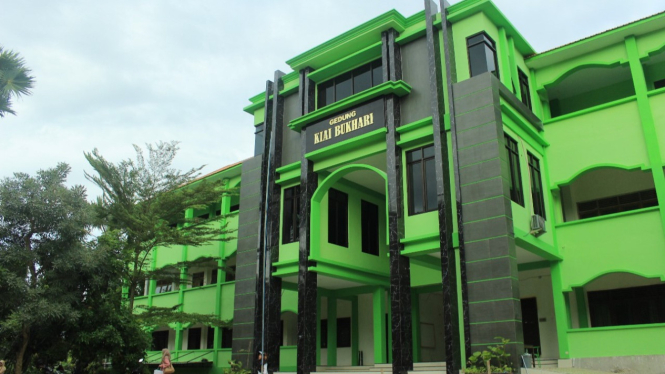 Gedung Kiai Bukhori Universitas Annuqayah Guluk-Guluk Sumenep