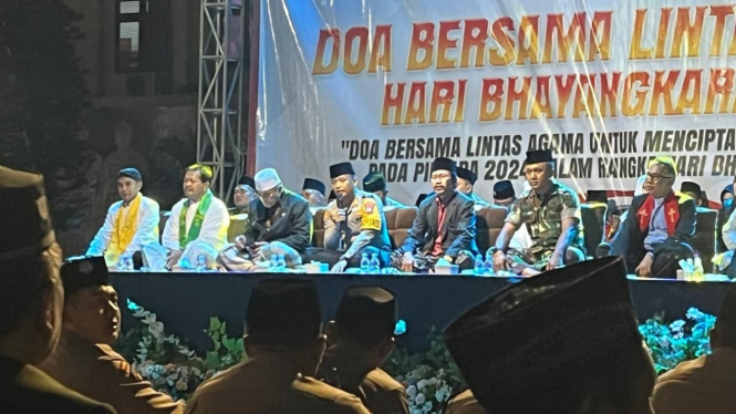 Doa bersama lintas agama oleh Polres Mojokerto