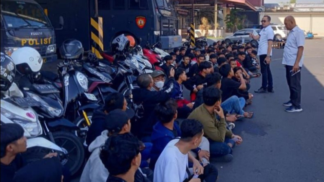 73 remaja anggota perguruan silat diamankan di Mojokerto.