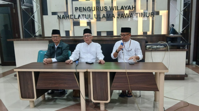 Konpres soal Konferwil NU Jatim 2024 di kantor PWNU.