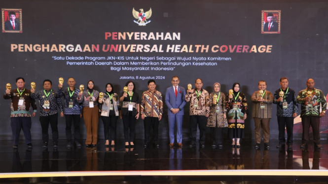 Pemkab Kediri raih UHC Award 2024.