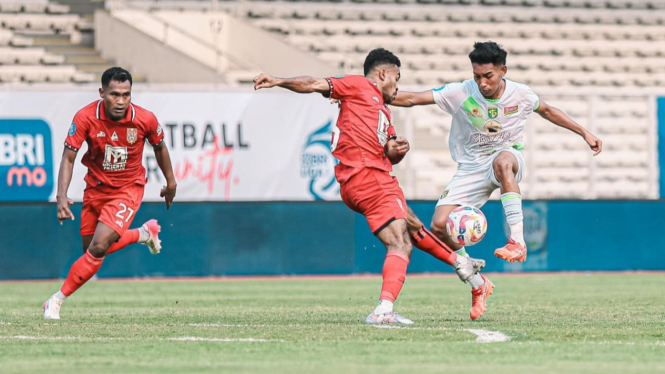 Pertandingan Malut United Vs Persebaya Surabaya