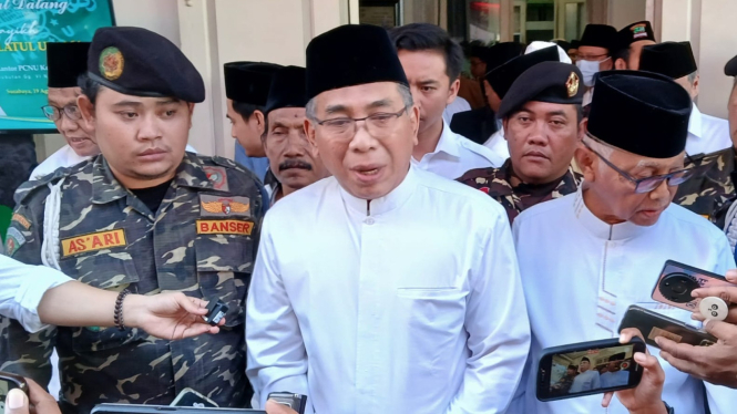 Ketum PBNU KH Yahya Cholil Staquf di PCNU Surabaya.