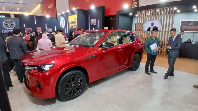 Mazda turut memamerkan unit kebanggannya