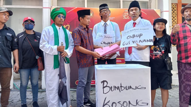 Koalisi Bumbung Kosong datangi KPU Gresik