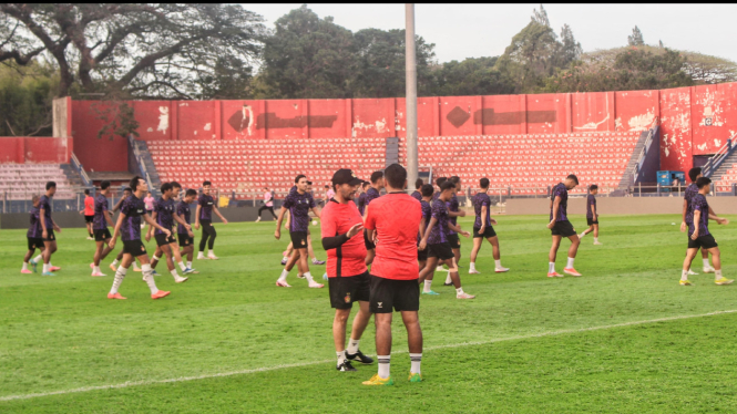 Skuad Persik Menggelar Latihan