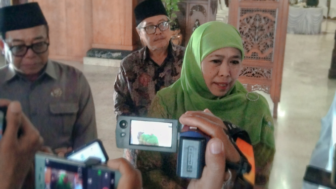 Khofifah Indar Parawansa saat menghadiri Harlah Muslimat di Tulungagung.