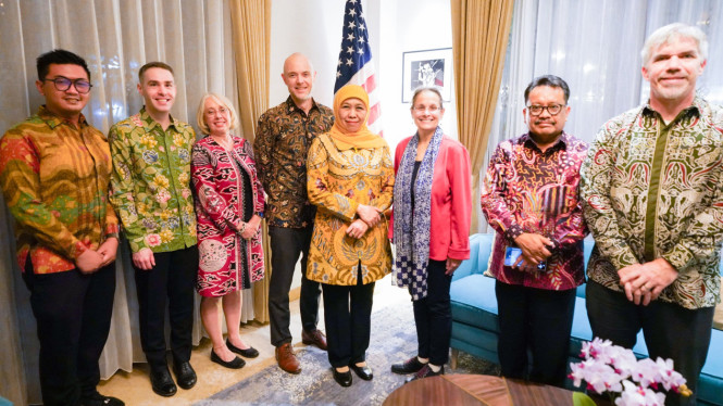 Khofifah dan Dubes AS untuk Indonesia Kamala Shirin Lakhdhir