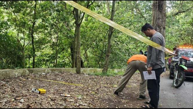 Lokasi penemuan mayat di hutan Pacet Mojokerto