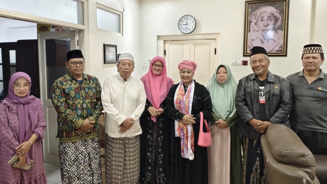 Silaturahmi Luluk-Lukman di Pondok Pesantren Darul Ulum Jombang.