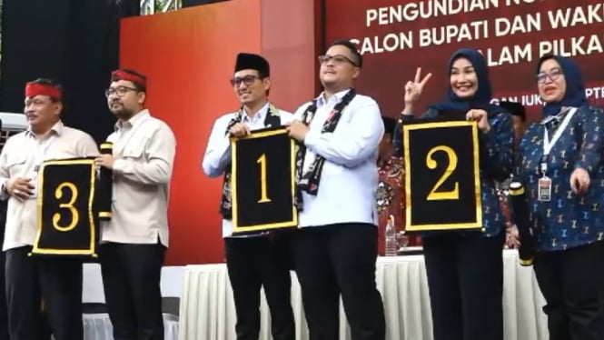 Pengambilan nomor urut 3 Paslon Pilbup Nganjuk.