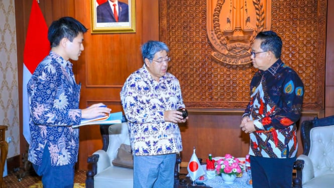 Adhy Karyono dan Dubes Jepang untuk Indonesia