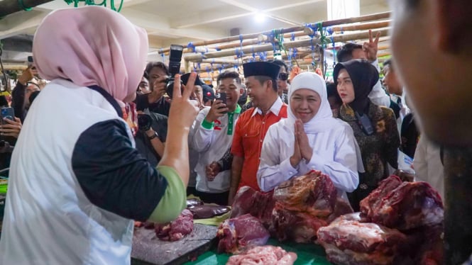 Khofifah di Pasar Srimangunan Sampang