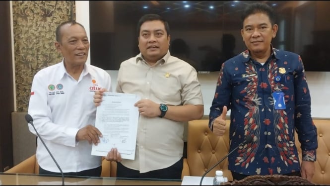 Perwakilan FSP KEP SPSI Jawa Timur di DPRD Jatim