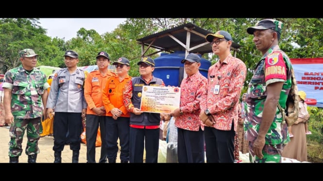 Pemkab Mojokerto salurkan bantuan air bersih kepada sejumlah warga