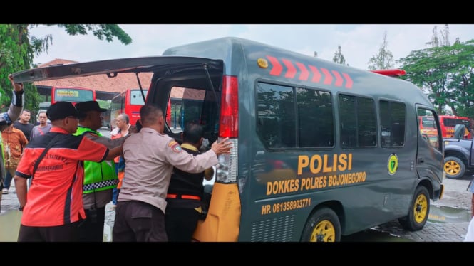 Seorang kernet bus ditemukan meninggal di bagasi