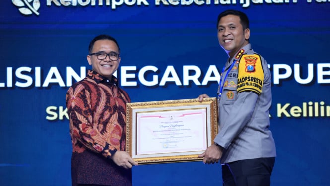 Polresta Sidoarjo Raih Top Inovasi Pelayanan Publik Kelompok Keberlanjutan Tahun 2024 dari Kementerian PANRB.