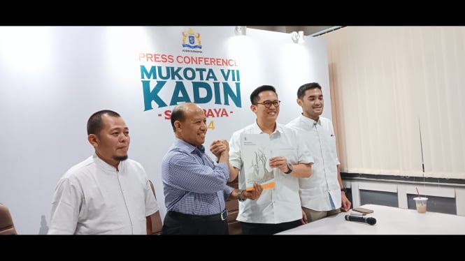 Jumpa Pers Mukota ke-VII Kadin Surabaya