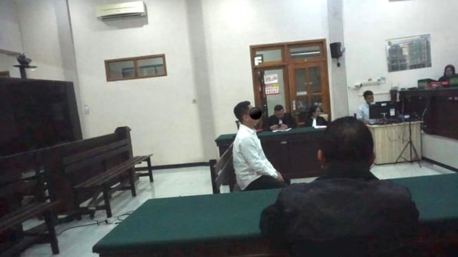 Sidang pembacaan putusan terhadap MS digelar di Ruang Cakra PN Mojokerto pada Senin, 21 Oktober 2024.