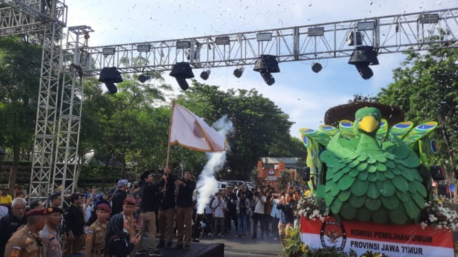 Puncak kirab maskot Pilkada serentak 2024 Jawa Timur