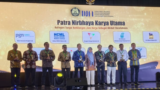 HCML Menerima Penghargaan