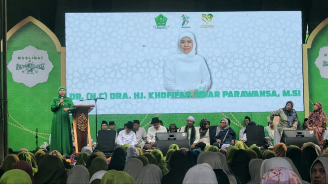 Khofifah mengulas Pergub Fasilitasi Pesantren di masa kepemimpinannya