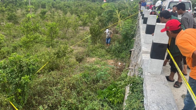 Lokasi penemuan mayat di kebun jeruk Mojokerto.