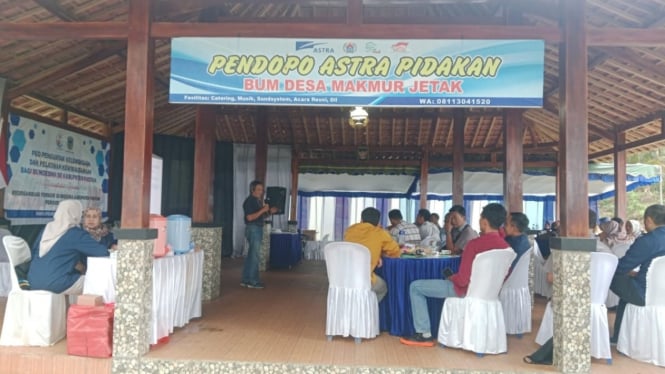 Pendopo Astra di Pantai Pidakan Kabupaten Pacitan.