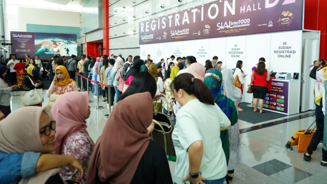 Pengunjung di pameran tahun lalu.