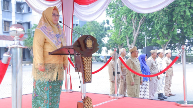 Plt Bupati Gresik Aminatun Habibah