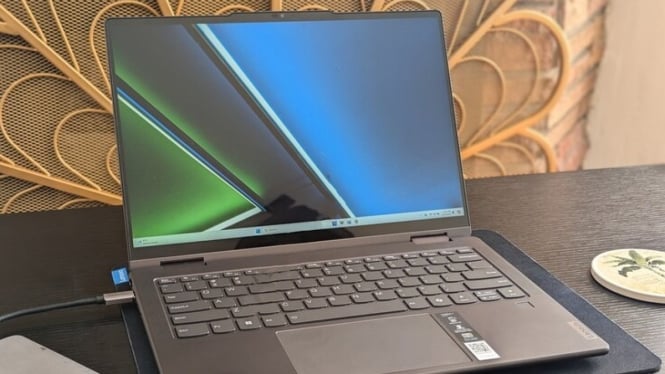 Lenovo Yoga 7 2-in-1.