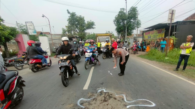 TKP kecelakaan di Mojokerto.