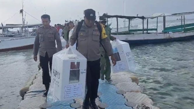 Pengamanan pemungutan suara di TPS di Bawean