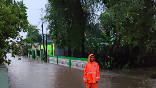 Kondisi banjir yang melanda 3 Kecamatan di Mojokerto.